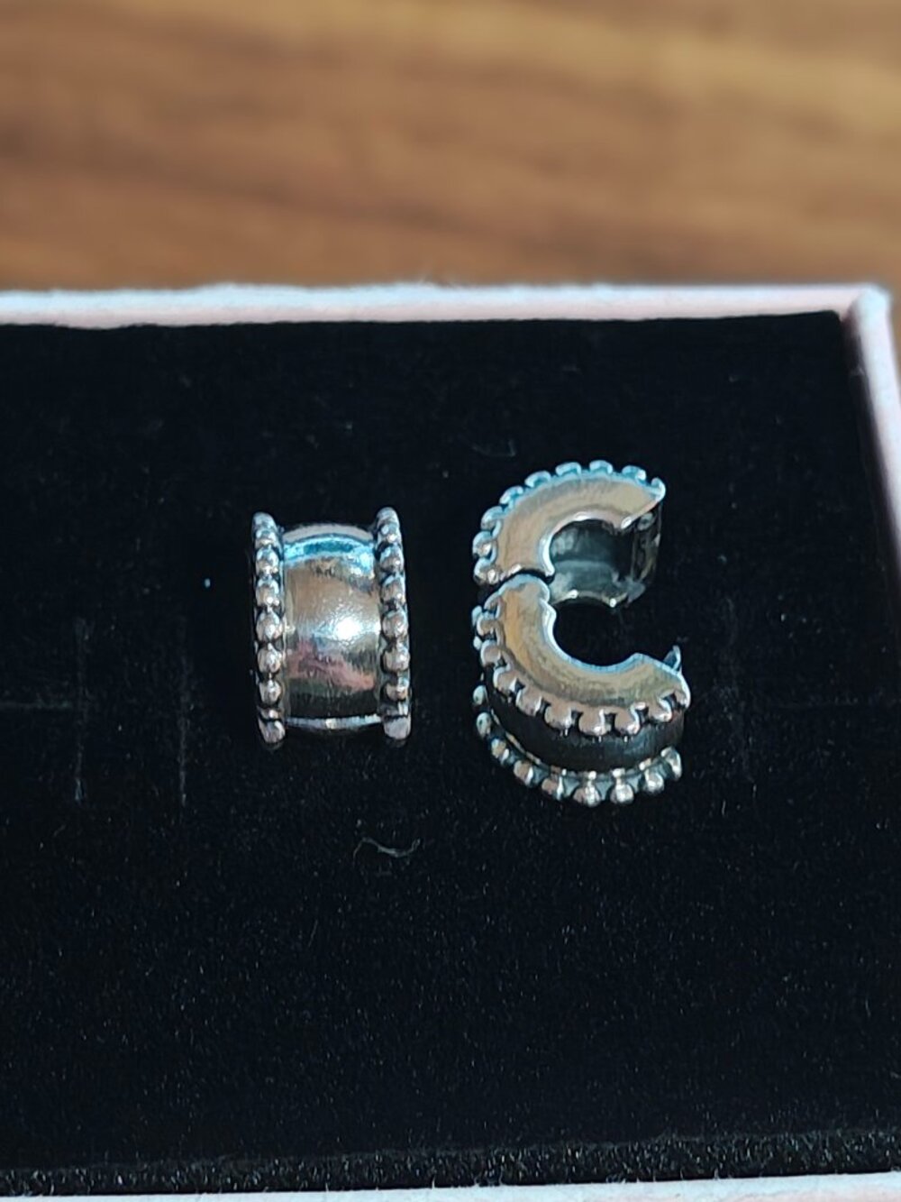 Authentic Pandora Retired Beveled Silver Clip Charm Pair 790267